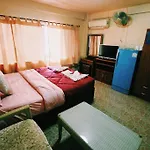 S-One Guesthouse